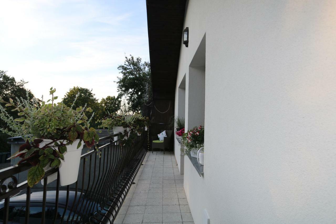 מידזיזדרויה Villa Czarli מראה חיצוני תמונה
